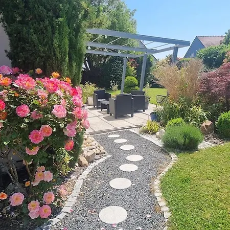 La Maison De Celine Holiday home Muntzenheim